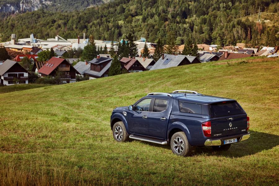  Renault Alaskan 2017 года  (WW) (фото 17 из 141)